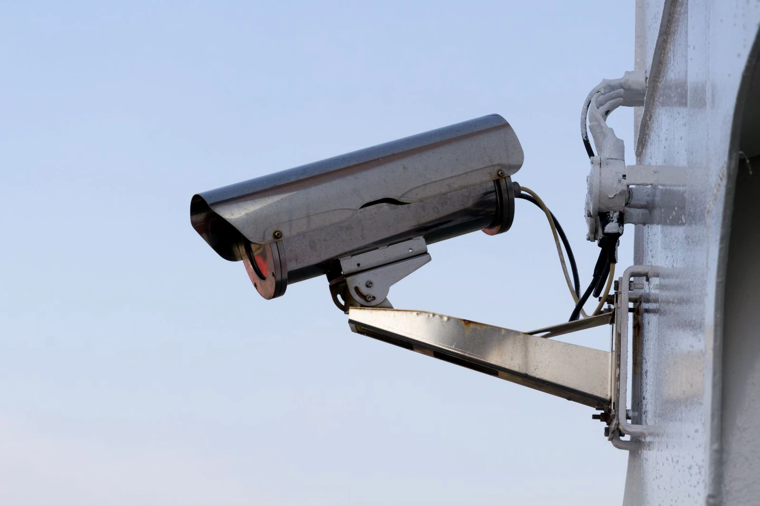 Commercial building that needs multi-camera CCTV